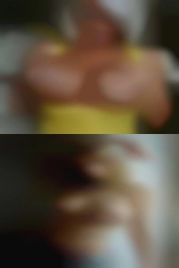 Swingers wallowing cum.